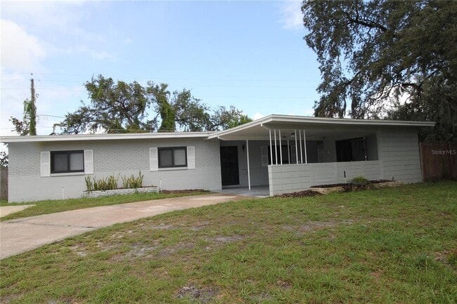 Building Photo - 115 N Lakewood Cir