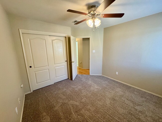 Building Photo - SW Austin: 3BD 2BA House for Rent