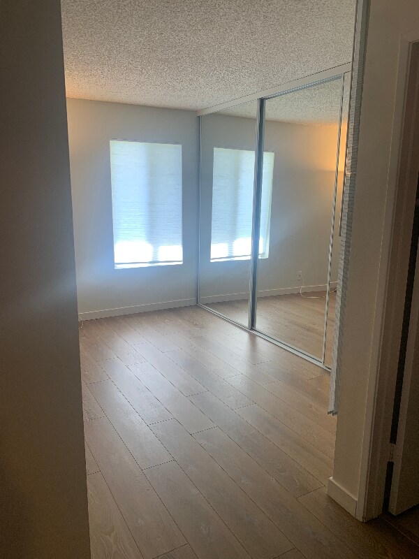 Building Photo - 409 Burchett St