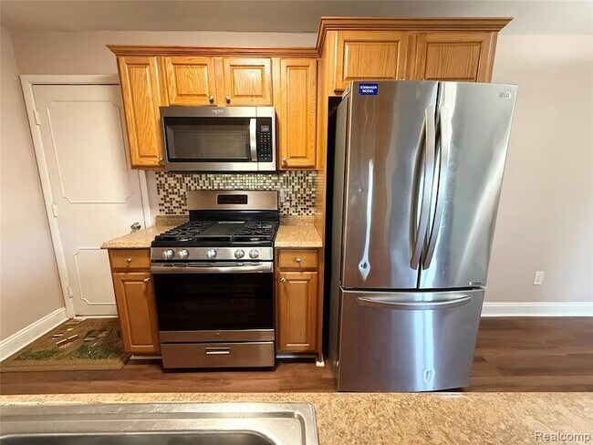 Building Photo - 23647 Stonehenge Blvd