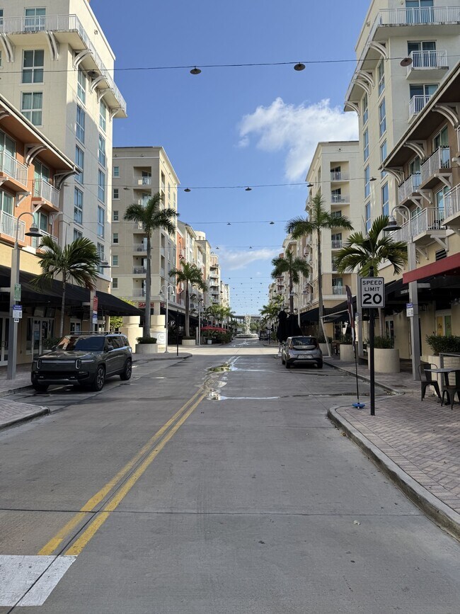 Building Photo - 7275 SW 89th St