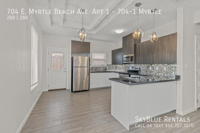 Building Photo - 704 E Myrtle Beach Ave