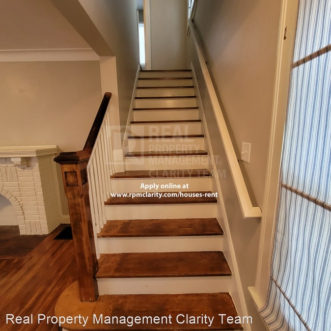 Building Photo - 3 br, 1.5 bath House - 2041 Perth St