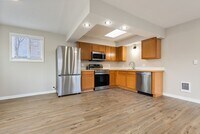 Building Photo - Newly Renovated 2 bedroom apartment