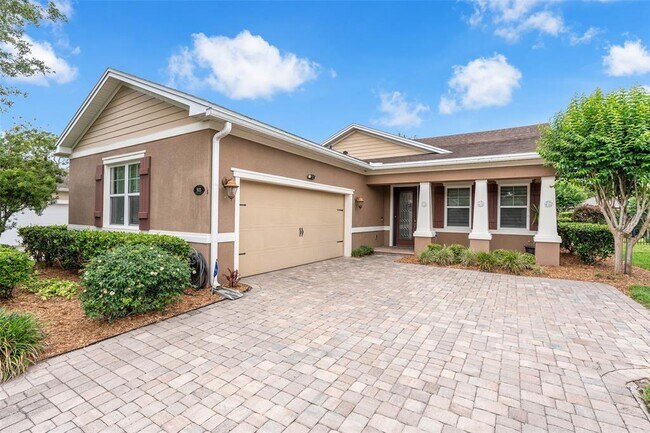 Building Photo - 903 Victoria Hills Dr S