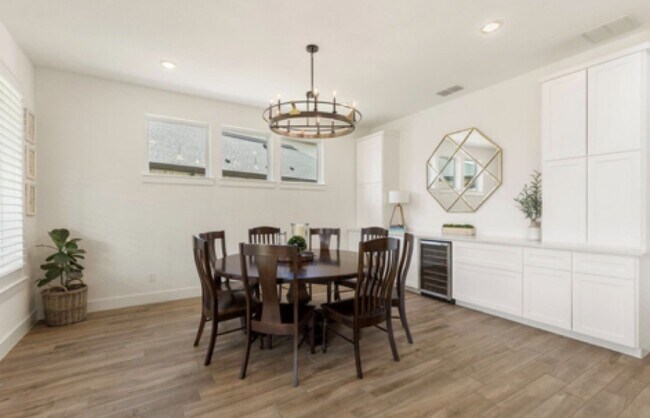 Building Photo - 25003 Stella Fls Ln