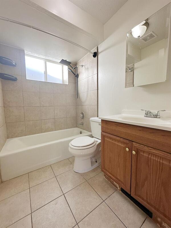 Building Photo - 305 S 100 E