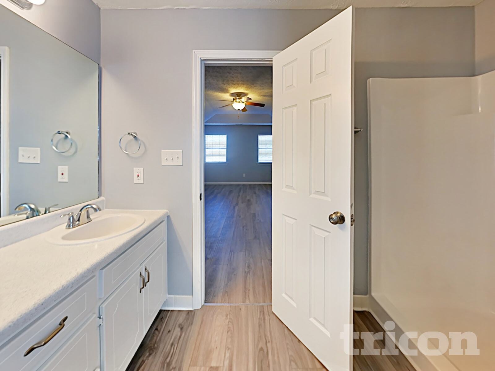 Building Photo - 418 Acres Ct