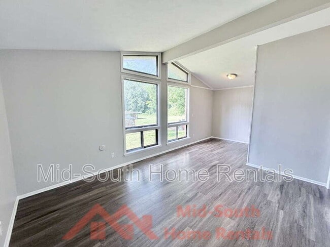 Building Photo - 2298 Dells Ave