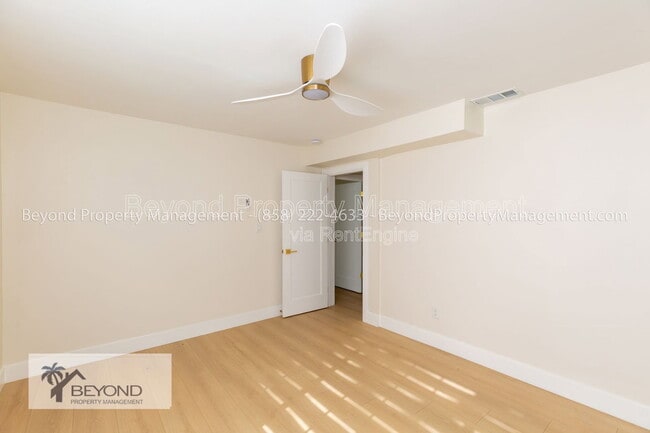 Building Photo - 8987 Jade Coast Ln