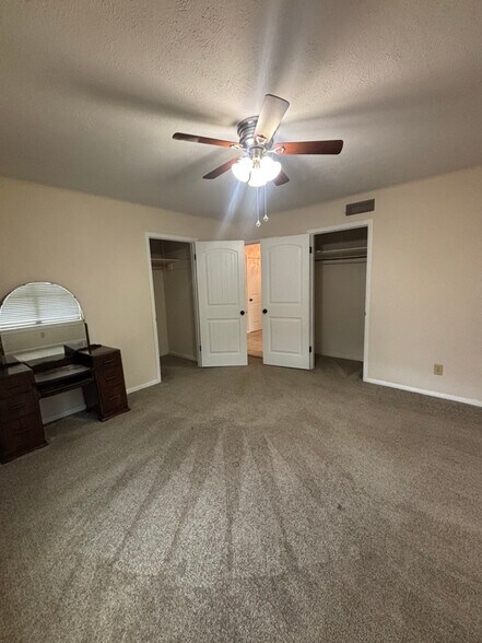 Building Photo - 1201 Scotland Ave