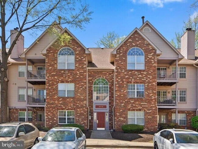 Primary Photo - 9716 Lake Point Ct
