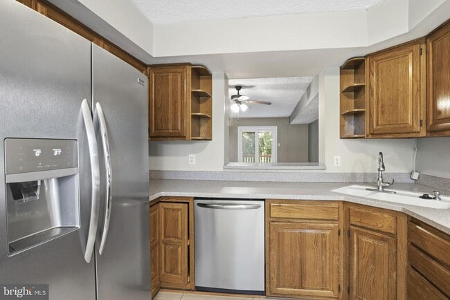 Building Photo - 4330 Gilmer Ct