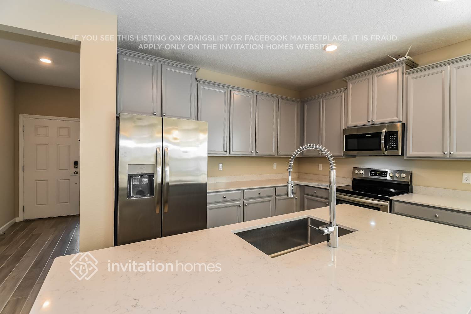 Building Photo - 9998 Lemon Grass Ln