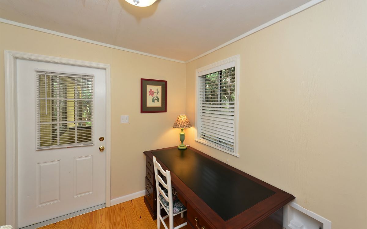 Building Photo - 8260 Ibis St