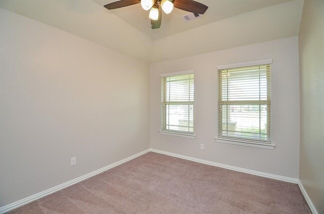 Building Photo - 23019 Tindarey Falls Ln