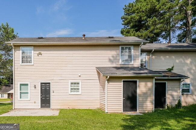 Building Photo - 2627 Country Trace SE