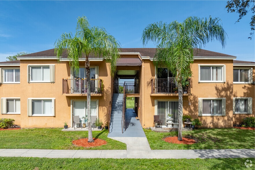 Building Photo - Winchester Gardens
