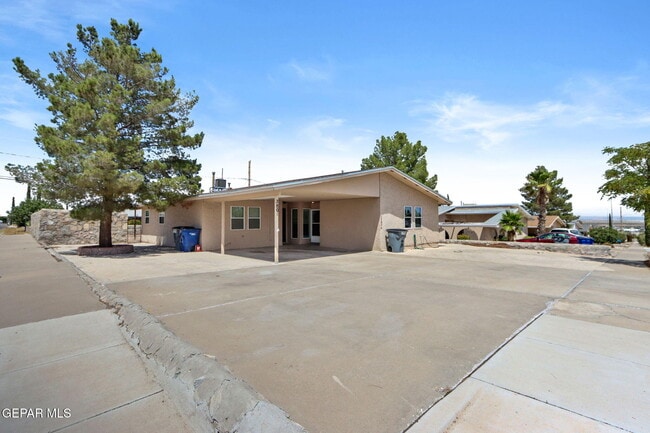 Building Photo - 3801 Olympic Ave