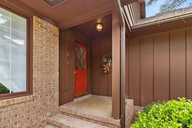 Building Photo - Gates Four Ranch Home