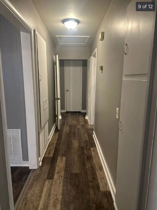 Building Photo - 1154 Lakewood Dr