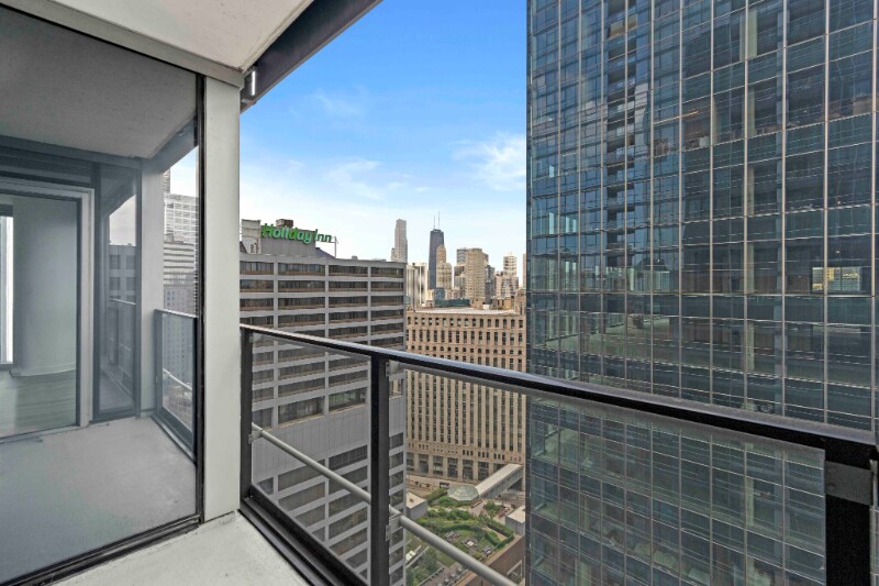 Building Photo - 5 W Wolf Point Plaza