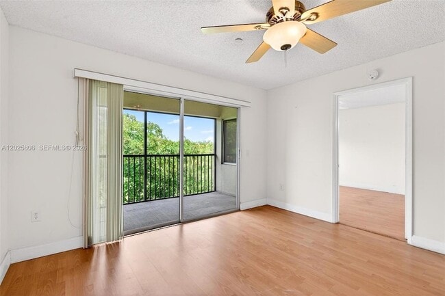 Building Photo - 1650 SW 124th Terrace