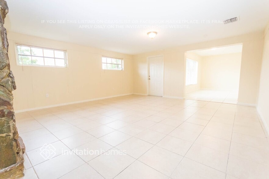 Building Photo - 710 NW 176th Terrace