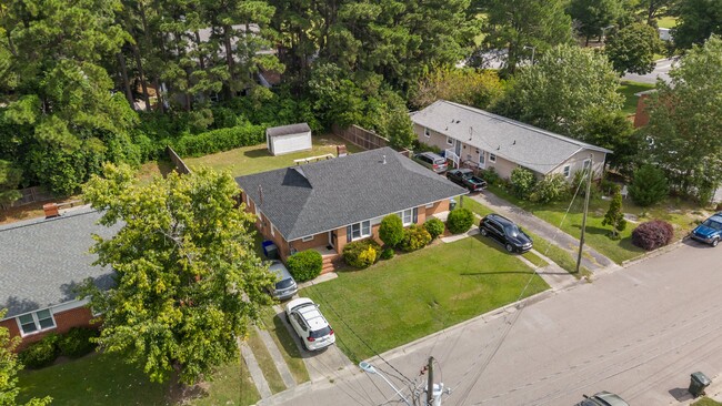 Building Photo - 1309 Willow St