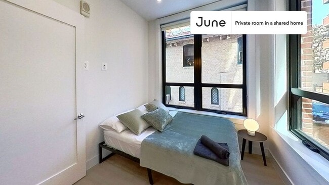 Building Photo - 2147 P St NW