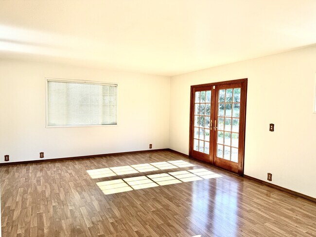 Building Photo - 2065 Rainier Ct