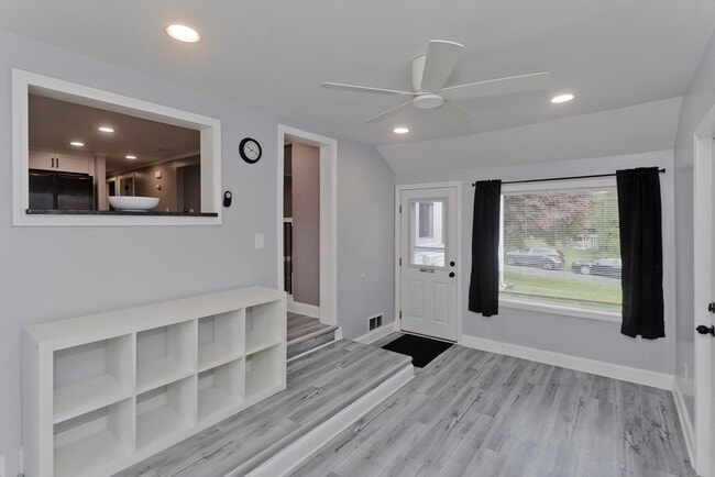 Building Photo - 83 Chalmers St