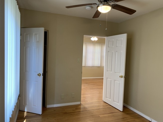 Building Photo - 736 Marine St