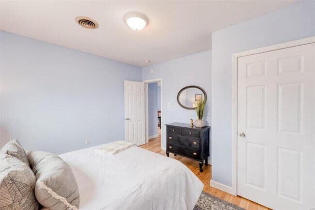 Building Photo - Fantastic 3bd/1ba home! Let yourself in!