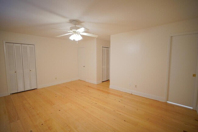 Building Photo - 2328 Armistead Rd
