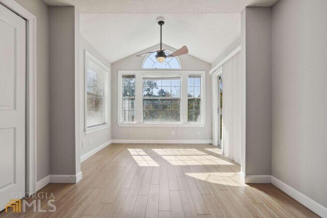 Building Photo - 1007 Sandy Ln Dr