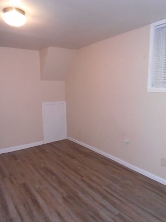 Building Photo - 1810 Leavenworth St