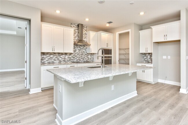 Building Photo - 2066 Grove Dr