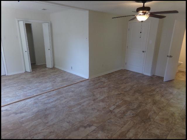 Building Photo - 2609 S Tyler St