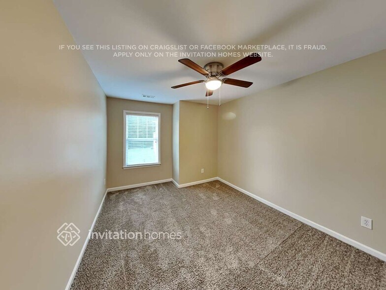 Building Photo - 4400 Savannah Dr