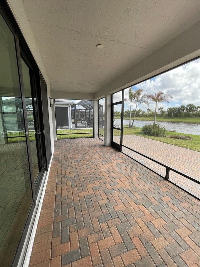 Building Photo - 10922 SW Meandering Mile Rd