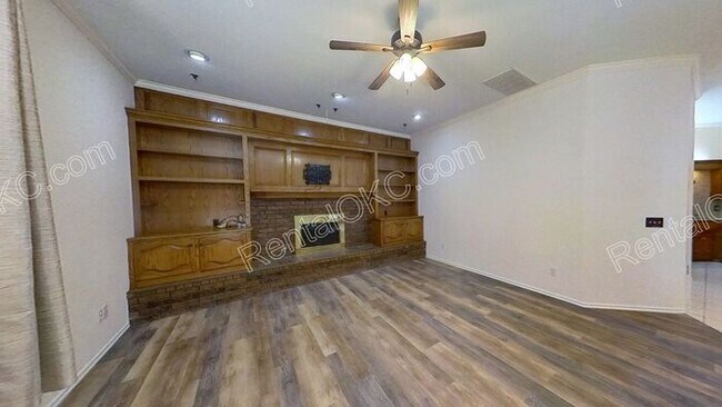 Building Photo - Spacious Edmond 4-Bed, 3-Bath Home with Storm Shelter