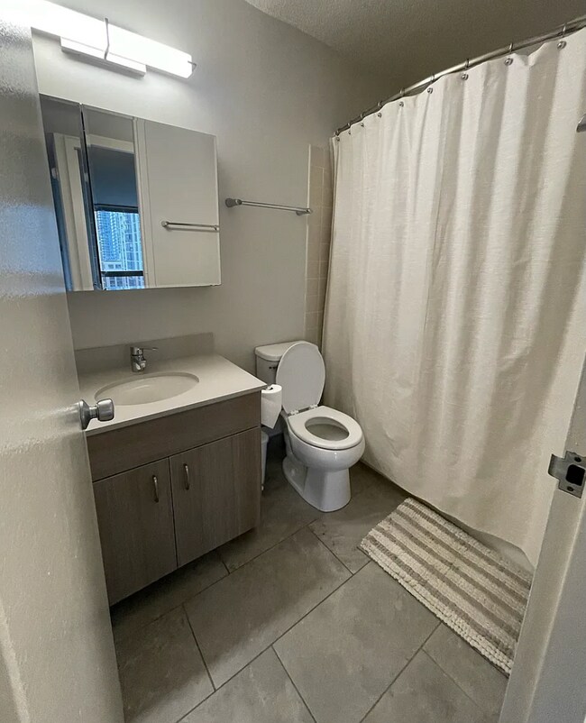 Building Photo - 1122 N Dearborn St