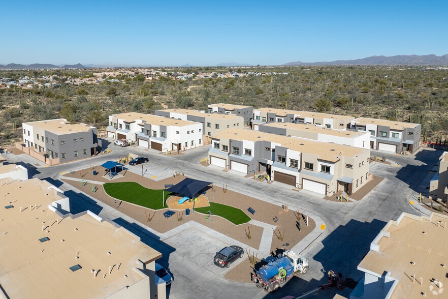 Building Photo - Cortaro Point