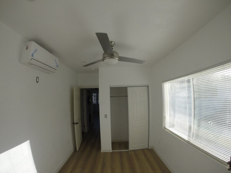 Building Photo - 6002 Hazelbrook Ave
