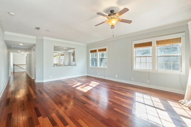 Building Photo - Gorgeous Regatta Bay 3 Bedroom Townhouse!