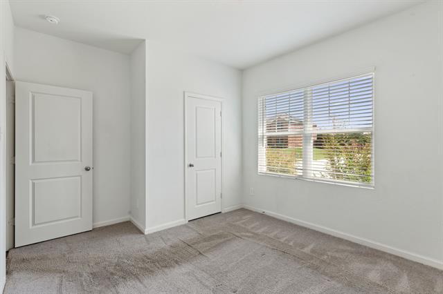 Building Photo - 2641 Sagebrush Dr
