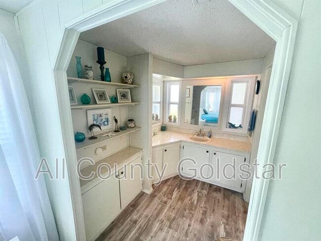Building Photo - 415 Villa Nueva Cir