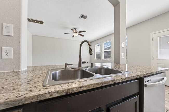 Building Photo - 1326 Seagler Pond Ln