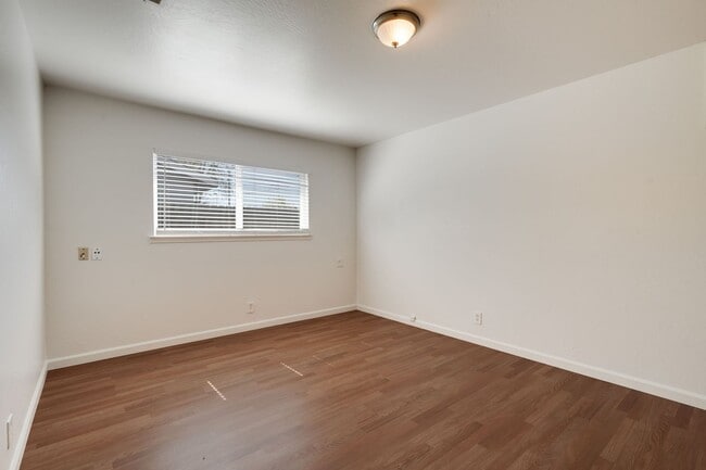 Building Photo - 7726 Laurie Way